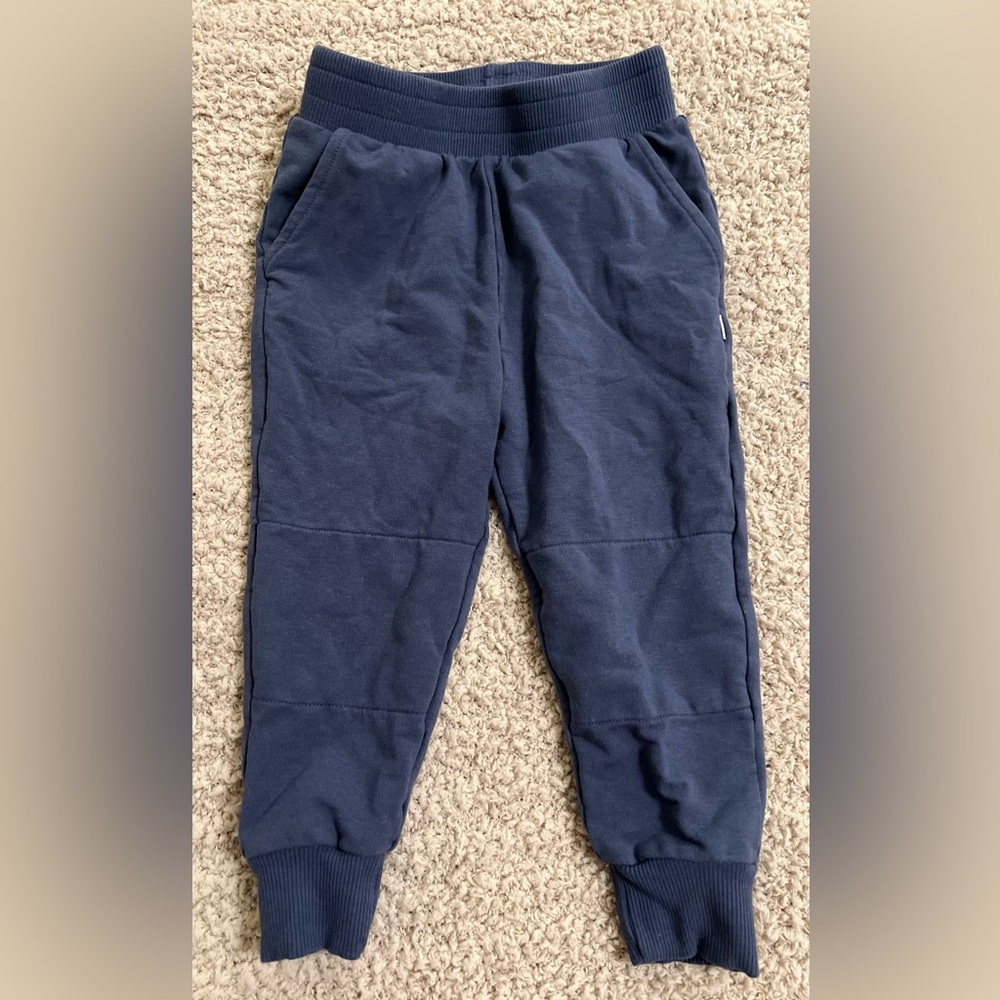 Bundle of 3️⃣ Little Sleepies Joggers - Picture 5 of 10